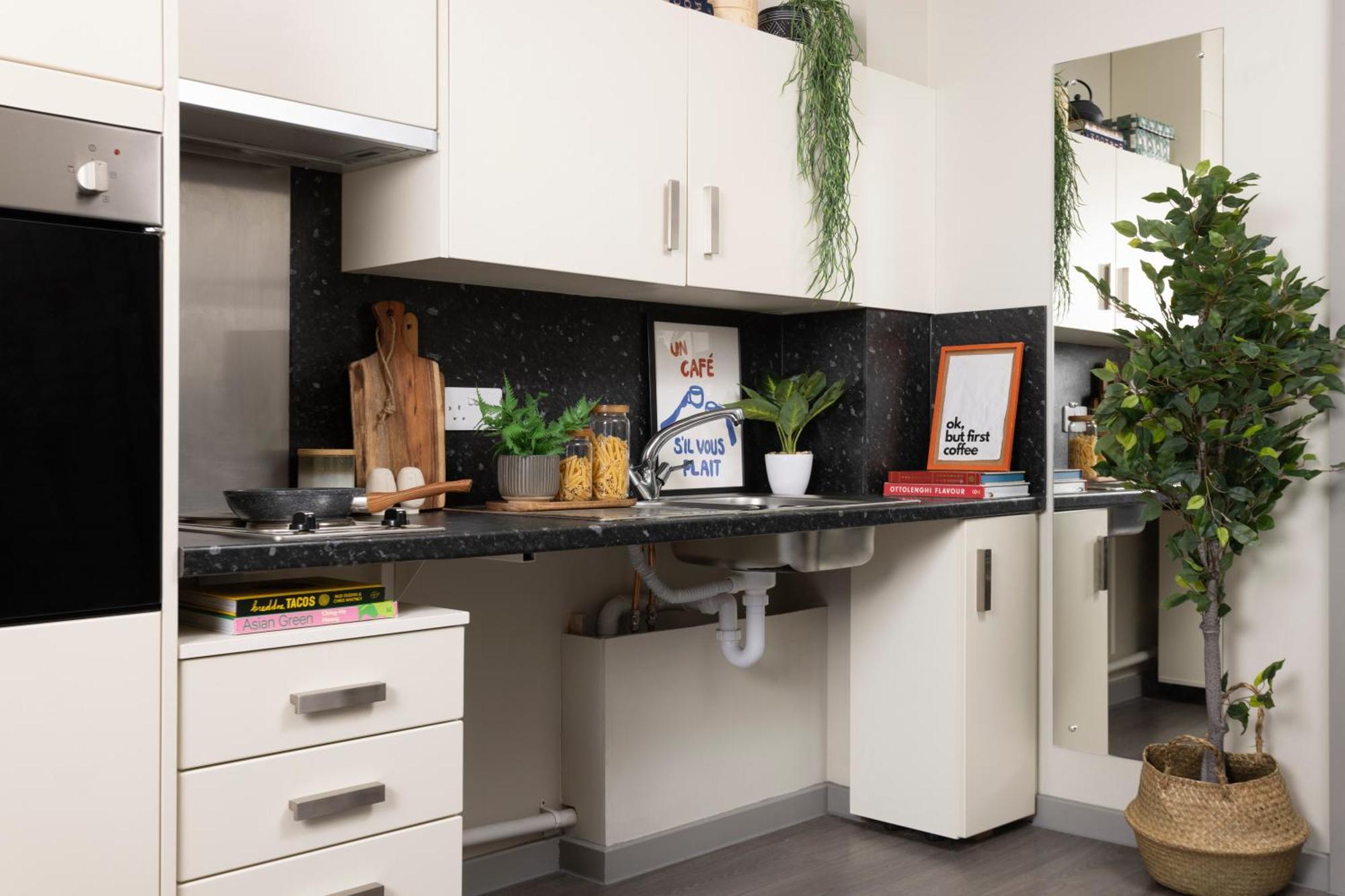 Unite Students - Salisbury Court Apartment Единбург Екстериор снимка